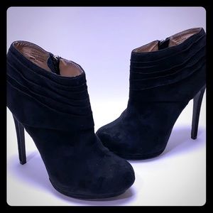 Black Zigi Soho Haben Ankle high heel booties boot